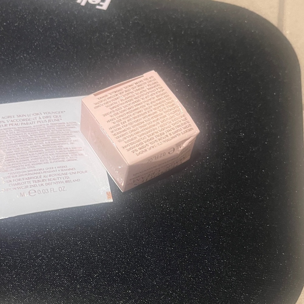 Charlotte Tilbury lot of (3) makeup and skincare - Picture 6 of 6